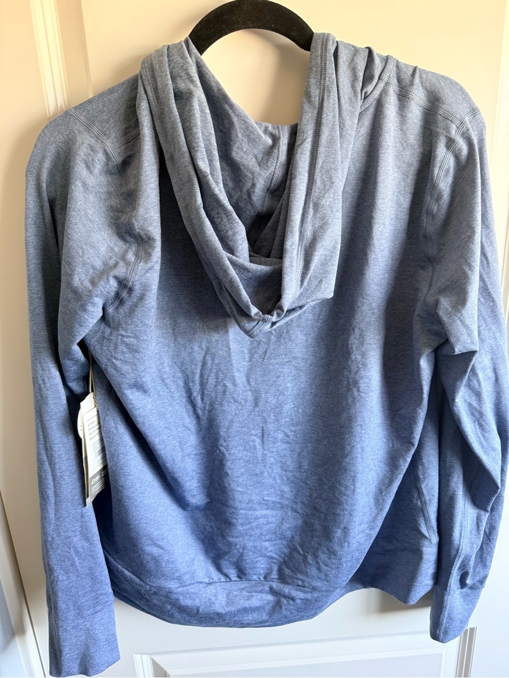 Vuori Halo Performance Hoodie 2.0 Jacket in Blue Quartz - Picture 2 of 4